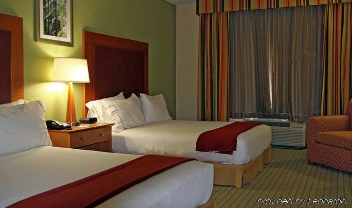 Express & Charleston - North By Ihg Hotel